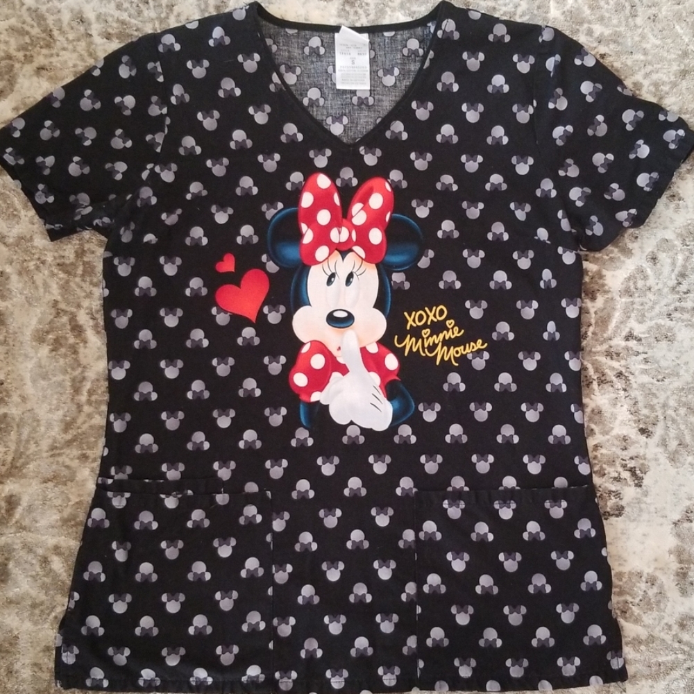 Disney Minnie Mouse scrub top